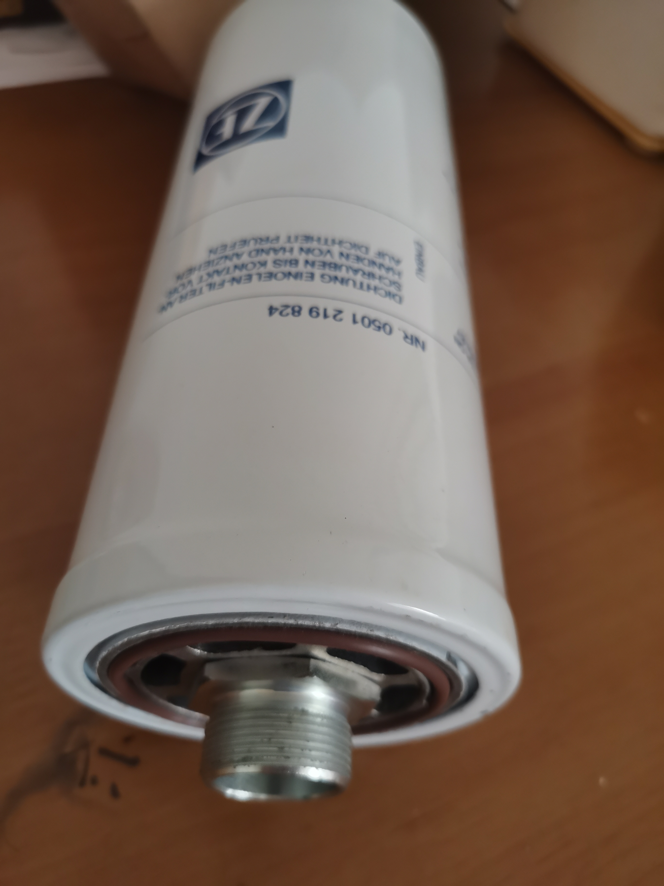 ZF0501 219 824 